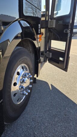 2014 PREVOST H3-45 54 Passenger Coach full