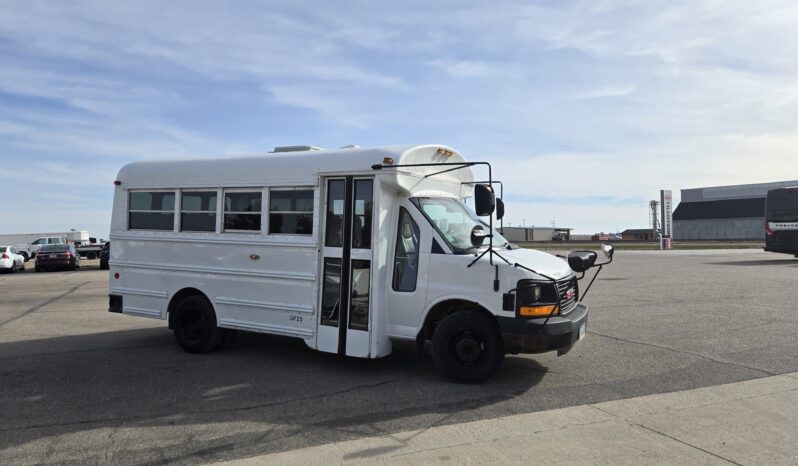 2006 GMC Savana Micro Bus full