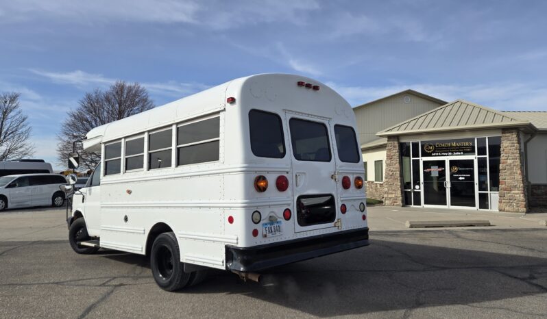 2006 GMC Savana Micro Bus full