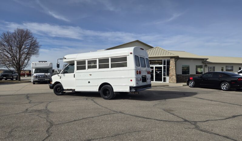 2006 GMC Savana Micro Bus full