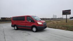 2015 Ford Transit 150 XLT 8 Passenger (LOW MILES 24K)