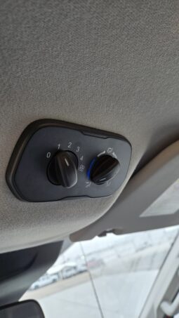 2015 Ford Transit 150 XLT 8 Passenger (LOW MILES 24K) full