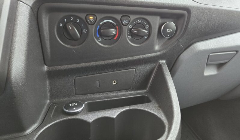 2015 Ford Transit 150 XLT 8 Passenger (LOW MILES 24K) full