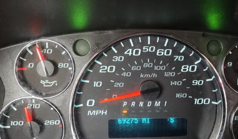 2017 Chevrolet Express Van 2500 (9 + 1 Passenger)-LOW MILES!! full