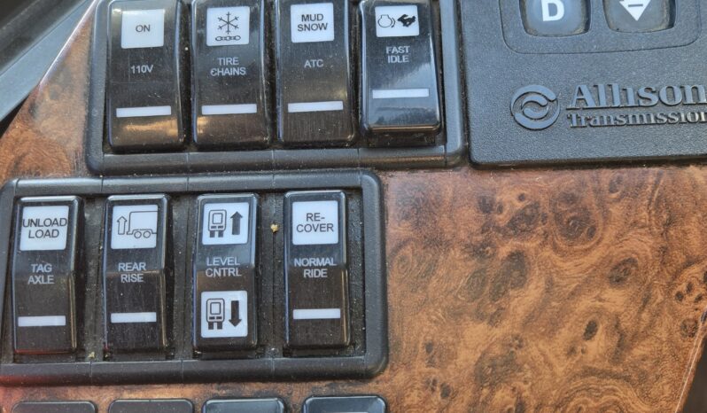 2014 MCI J4500 54 Pass w/LOW Miles full