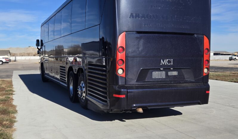 2014 MCI J4500 54 Pass w/LOW Miles full