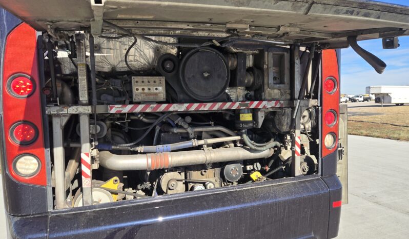 2014 MCI J4500 54 Pass w/LOW Miles full