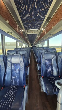 2014 MCI J4500 54 Pass w/LOW Miles full