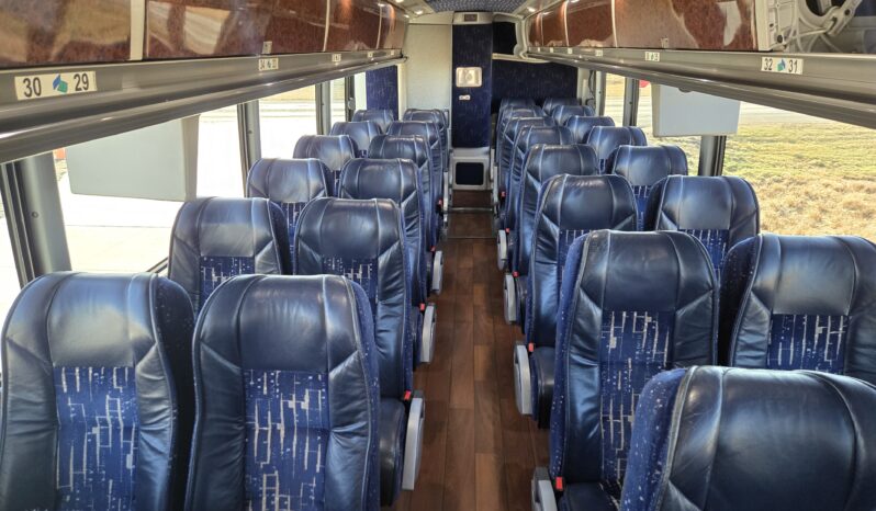 2014 MCI J4500 54 Pass w/LOW Miles full