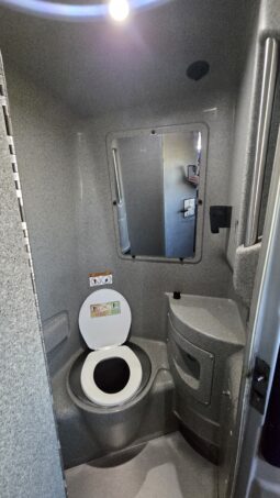 2014 MCI J4500 54 Pass w/LOW Miles full