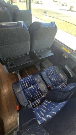 2014 MCI J4500 54 Pass w/LOW Miles full