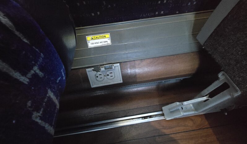 2014 MCI J4500 54 Pass w/LOW Miles full