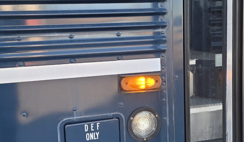 2015 Blue Bird BBConv 28cap (LOW MILES) full