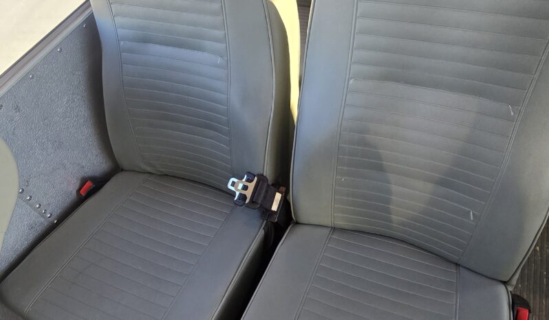 2015 Blue Bird BBConv 28cap (LOW MILES) full