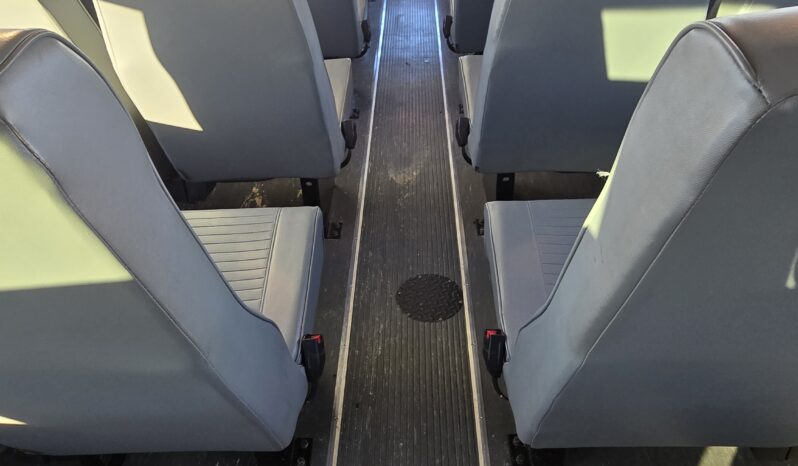 2015 Blue Bird BBConv 28cap (LOW MILES) full