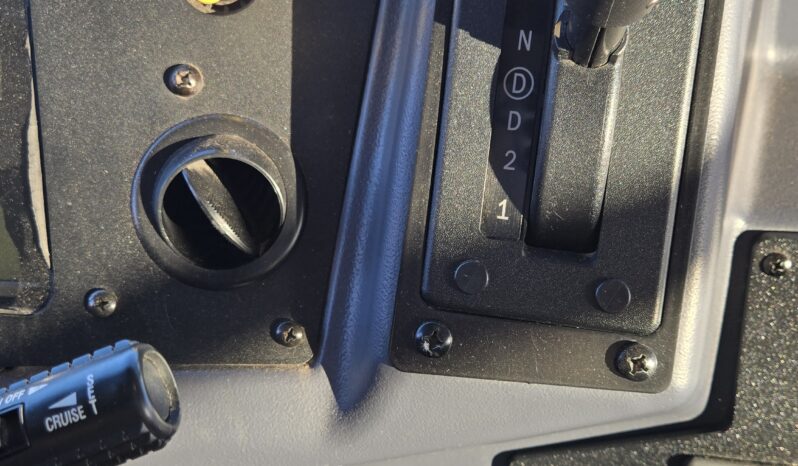 2015 Blue Bird BBConv 28cap (LOW MILES) full