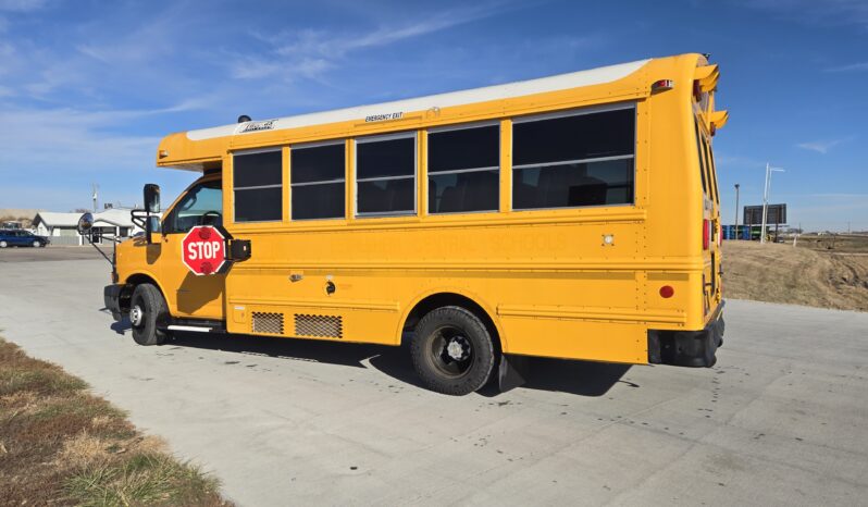 2018 Chevrolet Express Minitour Thomas (15pass) W/Air full
