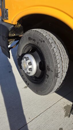 2018 Chevrolet Express Minitour Thomas (15pass) W/Air full