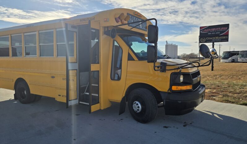 2018 Chevrolet Express Minitour Thomas (15pass) W/Air full