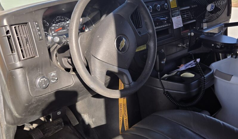 2018 Chevrolet Express Minitour Thomas (15pass) W/Air full