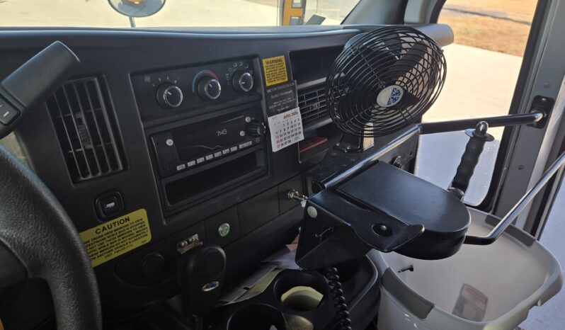 2018 Chevrolet Express Minitour Thomas (15pass) W/Air full