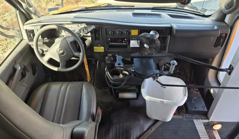 2018 Chevrolet Express Minitour Thomas (15pass) W/Air full