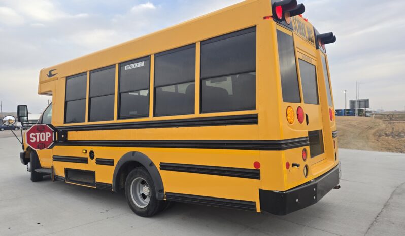 2014 Chevrolet Express 3500 Micro Bird (15Pass) full