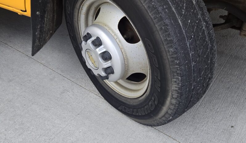 2014 Chevrolet Express 3500 Micro Bird (15Pass) full