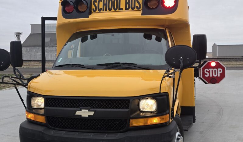 2014 Chevrolet Express 3500 Micro Bird (15Pass) full