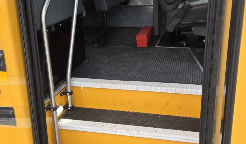 2014 Chevrolet Express 3500 Micro Bird (15Pass) full