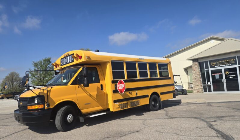 2018 Chevrolet Express Minitour Thomas (14pass) W/Air full