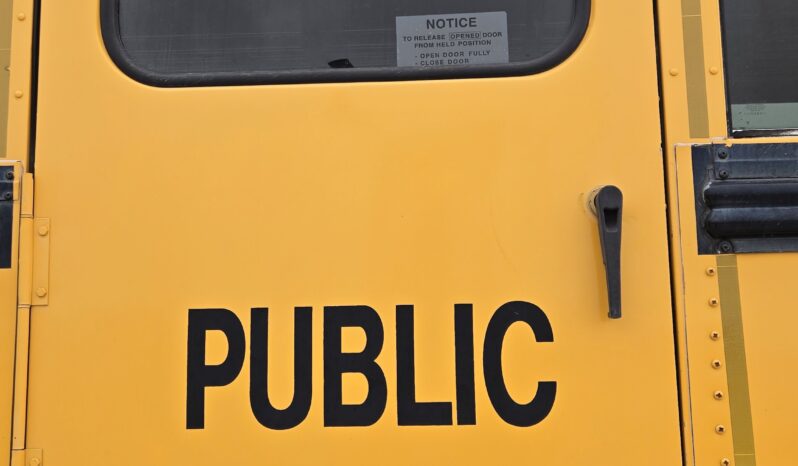 1998 Thomas MVP-ER W/activity seats & A/C (46cap) full