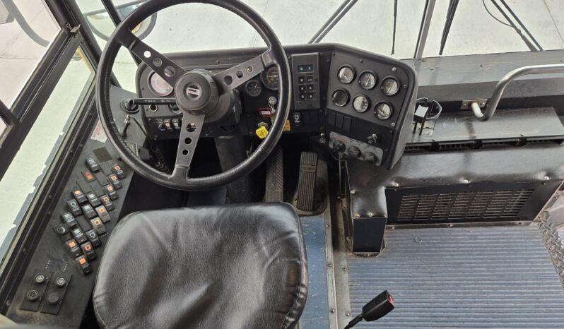 1998 Thomas MVP-ER W/activity seats & A/C (46cap) full