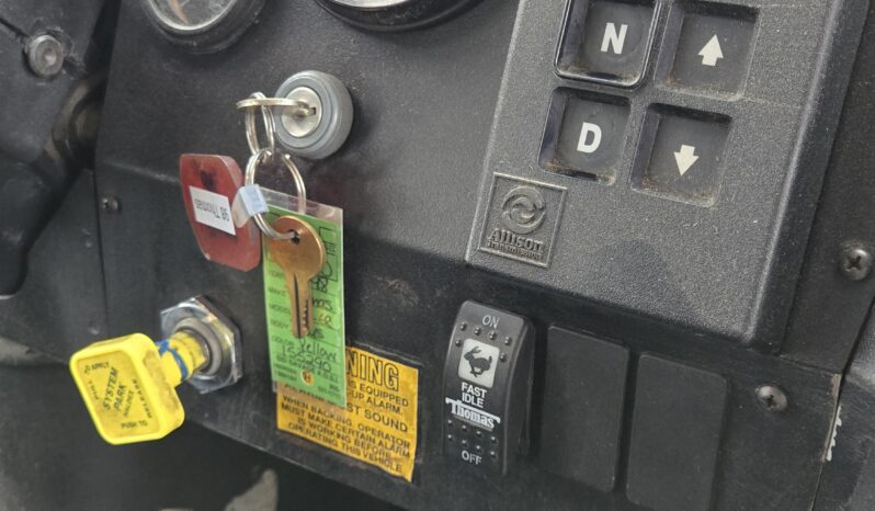 1998 Thomas MVP-ER W/activity seats & A/C (46cap) full