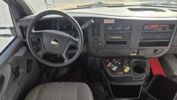 2015 Chevrolet Express 15 Passenger w/ Air full