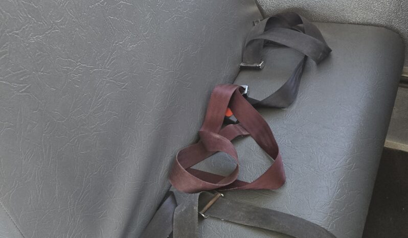 2015 Chevrolet Express 15 Passenger w/ Air full