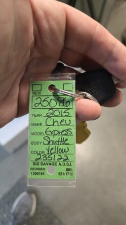 2015 Chevrolet Express 15 Passenger w/ Air full