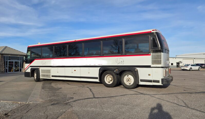 1989 MCI 102C3 Activity Bus 50 passenger full