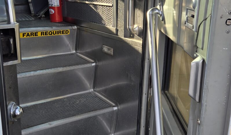 1989 MCI 102C3 Activity Bus 50 passenger full