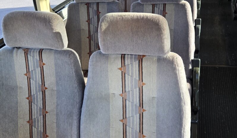 1989 MCI 102C3 Activity Bus 50 passenger full