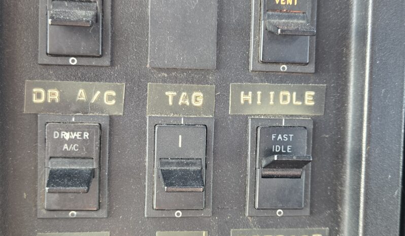 1989 MCI 102C3 Activity Bus 50 passenger full