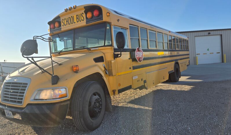 2010 BlueBird Bus 77pass (W/in & out Storage!) full
