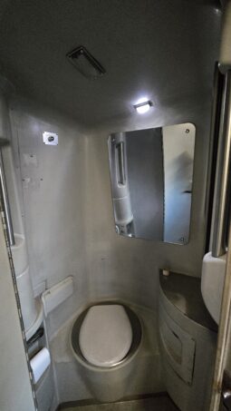 2007 MCI J4500 w/Detroit 54Pass full