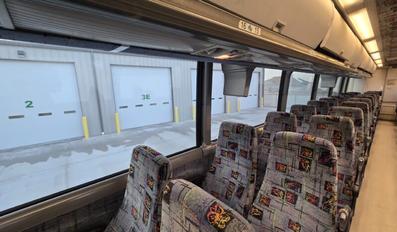 2007 MCI J4500 w/Detroit 54Pass full