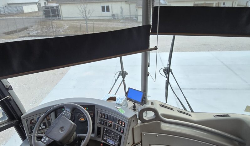 2007 MCI J4500 w/Detroit 54Pass full