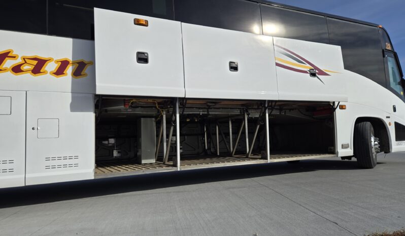 2007 MCI J4500 w/Detroit 54Pass full