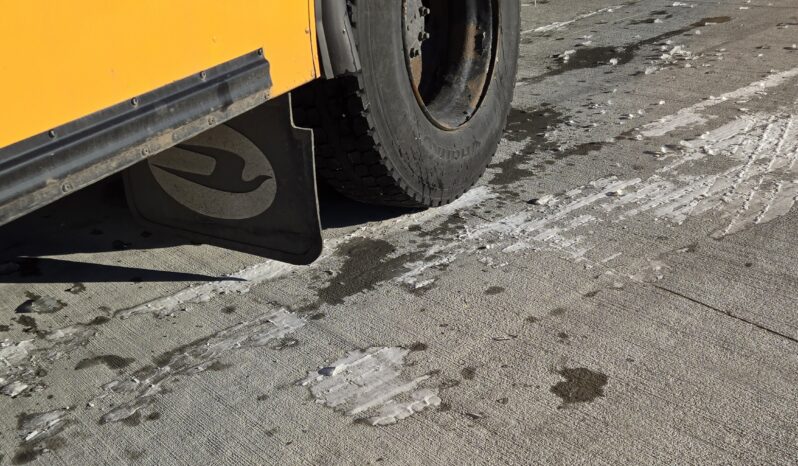 2016 Blue Bird BB Conv 53pass w/cruise 63Kmiles! full