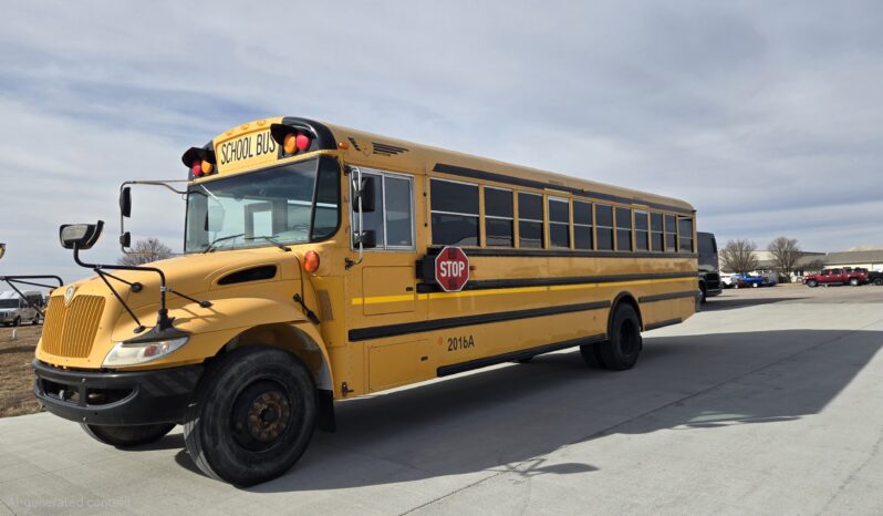 2016 International PB105 Bus (low miles) full