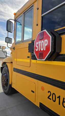 2016 International PB105 Bus (low miles) full