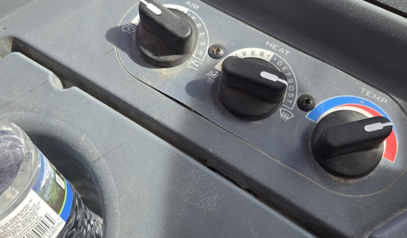 2016 International PB105 Bus (low miles) full